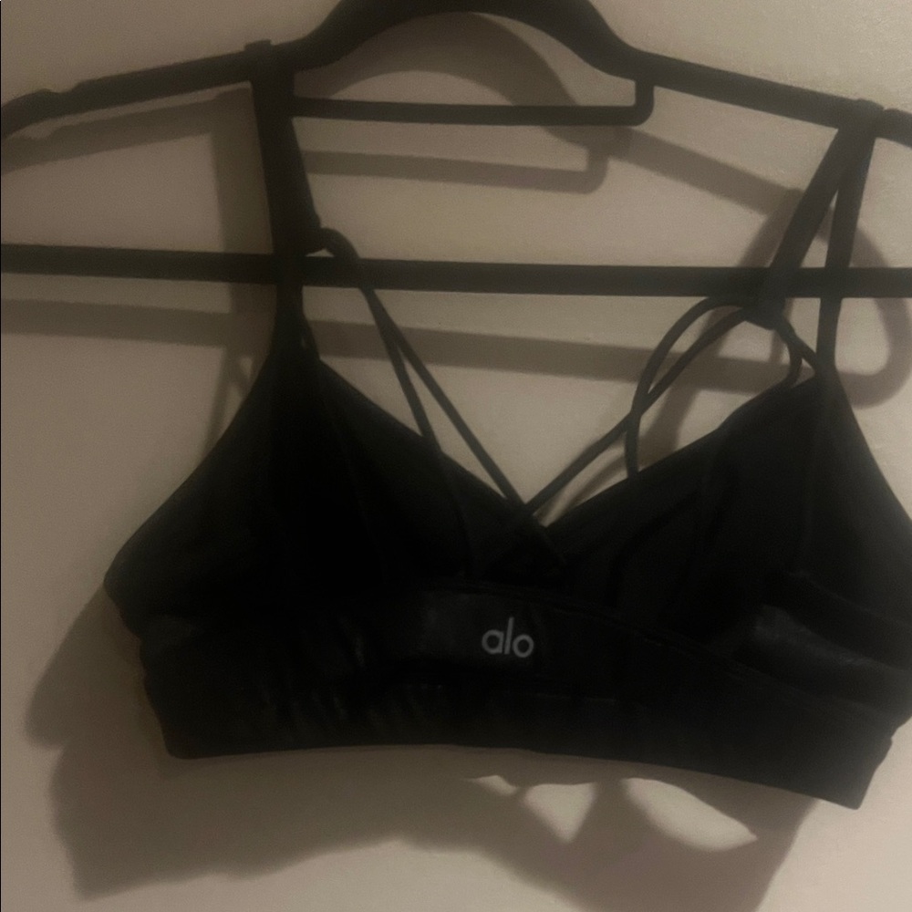 Pre-loved ALO Yoga Black Crisscross Sports Bra
